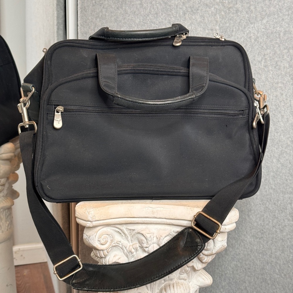 Large Black Hanging Toiletry Bag Travel Organizer Carry On Grooming Dopp Kit